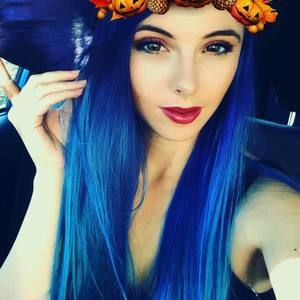 Meet your Posher, Lydia